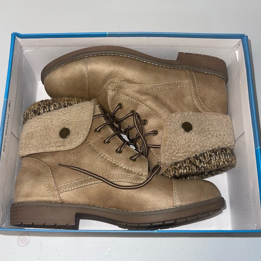 Cliffs by White Mountain Duena Bootie